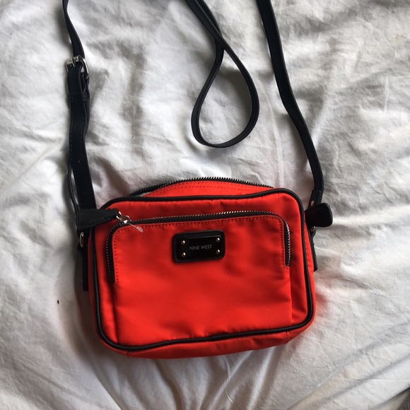 Nine West Shoulder Bag!! - Picture 4 of 4